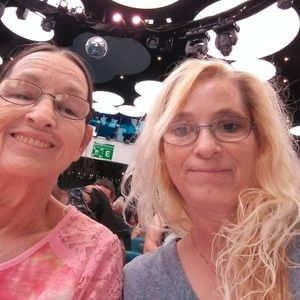 Meet your Posher, Sabrina